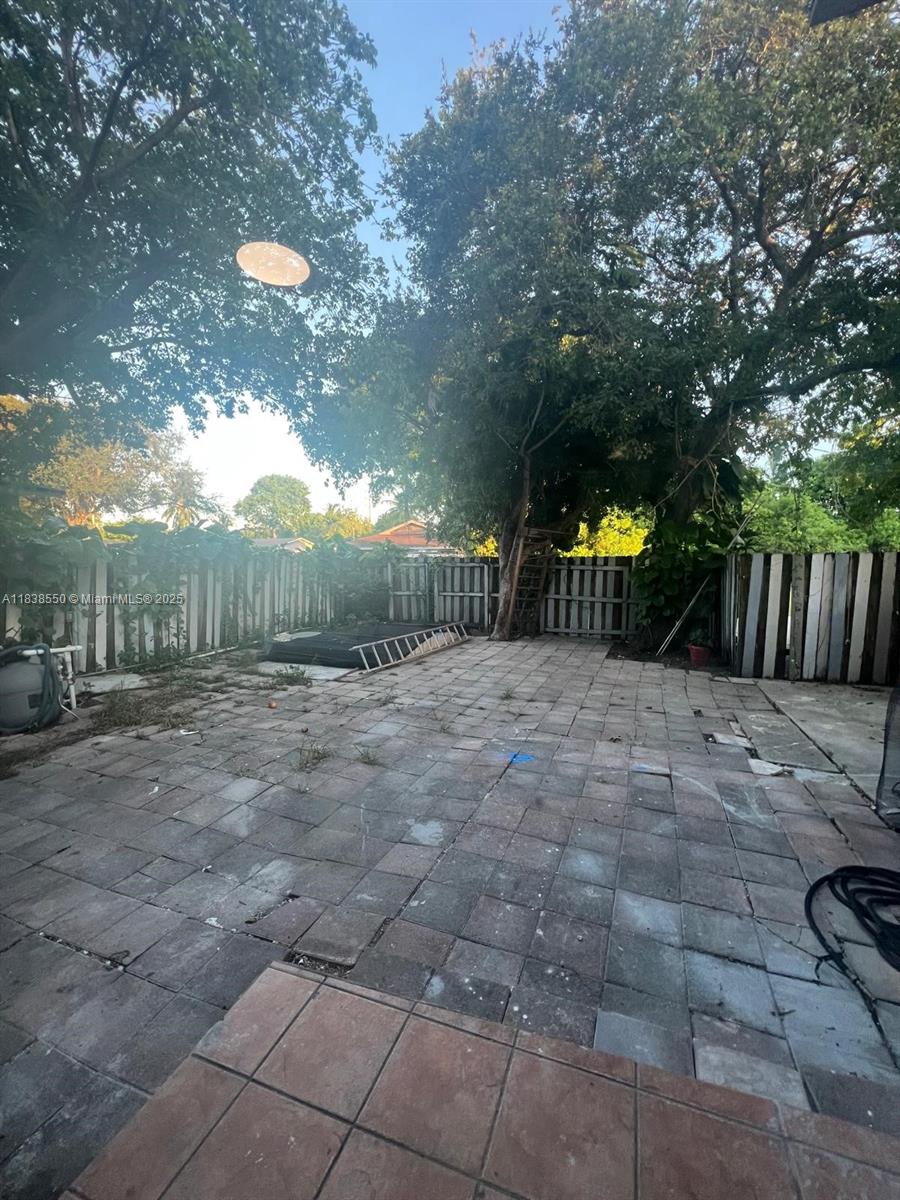 MOUNTCLAIR VILLAS CONDO - Residential Lease