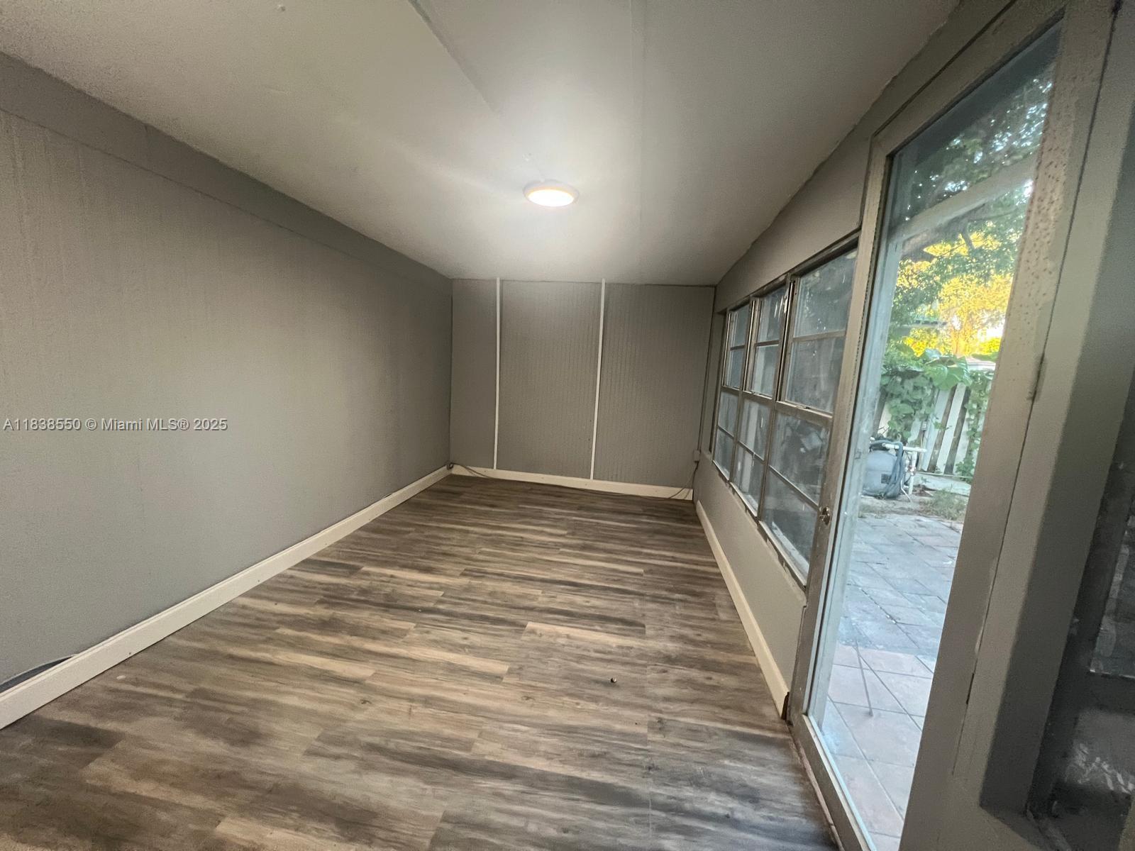 451 NE 136th St I-101