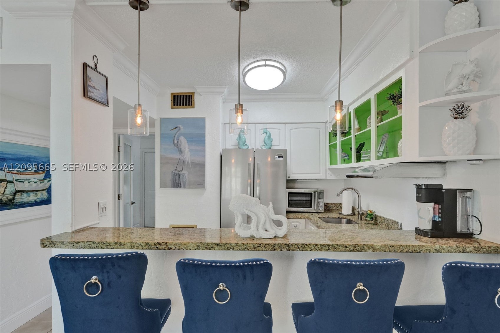 2124 NE 5th Ave 107
