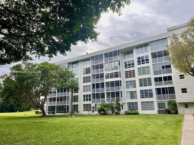 NO 17 PALM-AIRE COUNTRY C - Residential