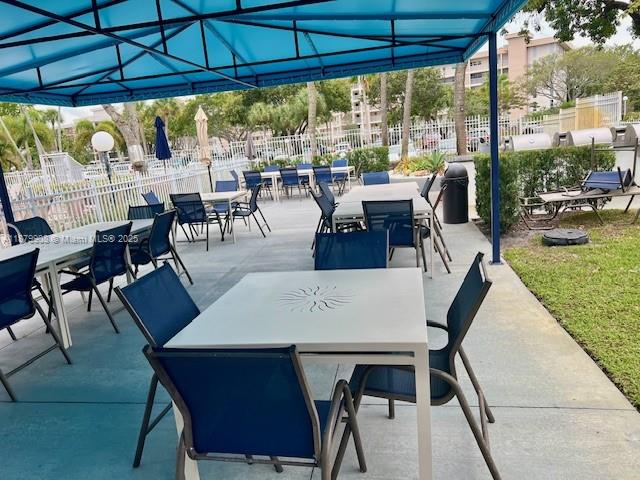 NO 17 PALM-AIRE COUNTRY C - Residential