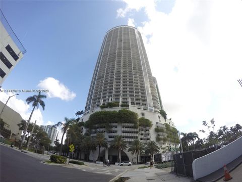1750 N Bayshore Dr 3112 Miami FL 33132