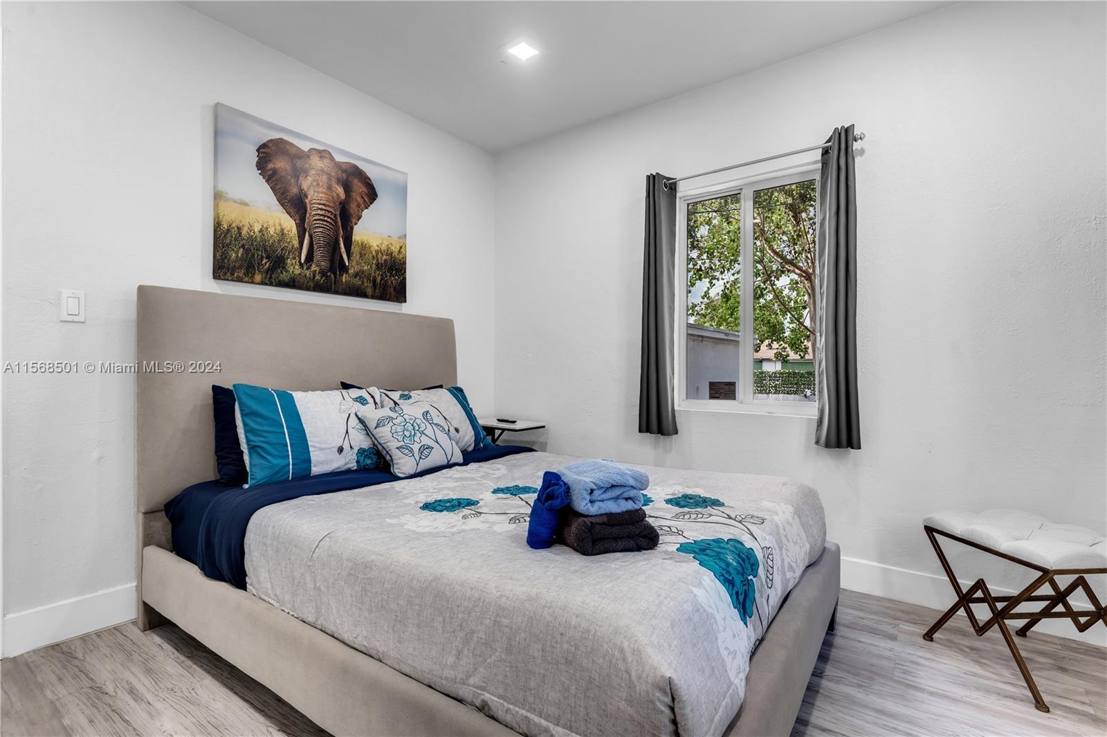 COLUMBIA PARK CORR PL - Residential