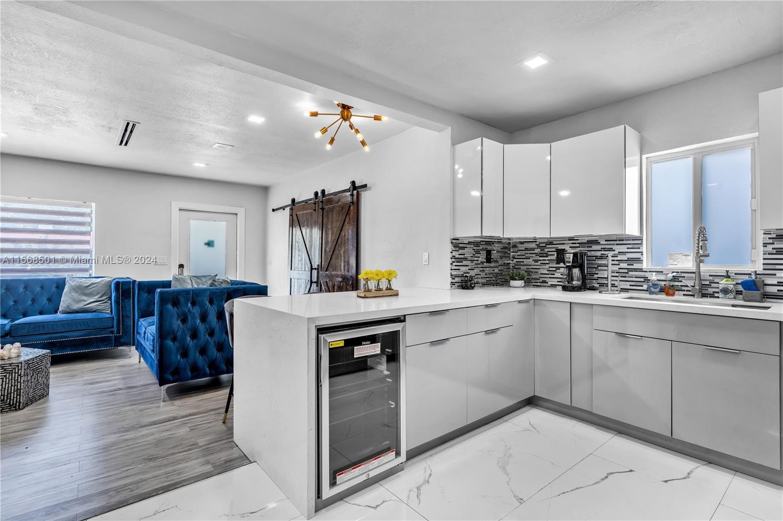 COLUMBIA PARK CORR PL - Residential