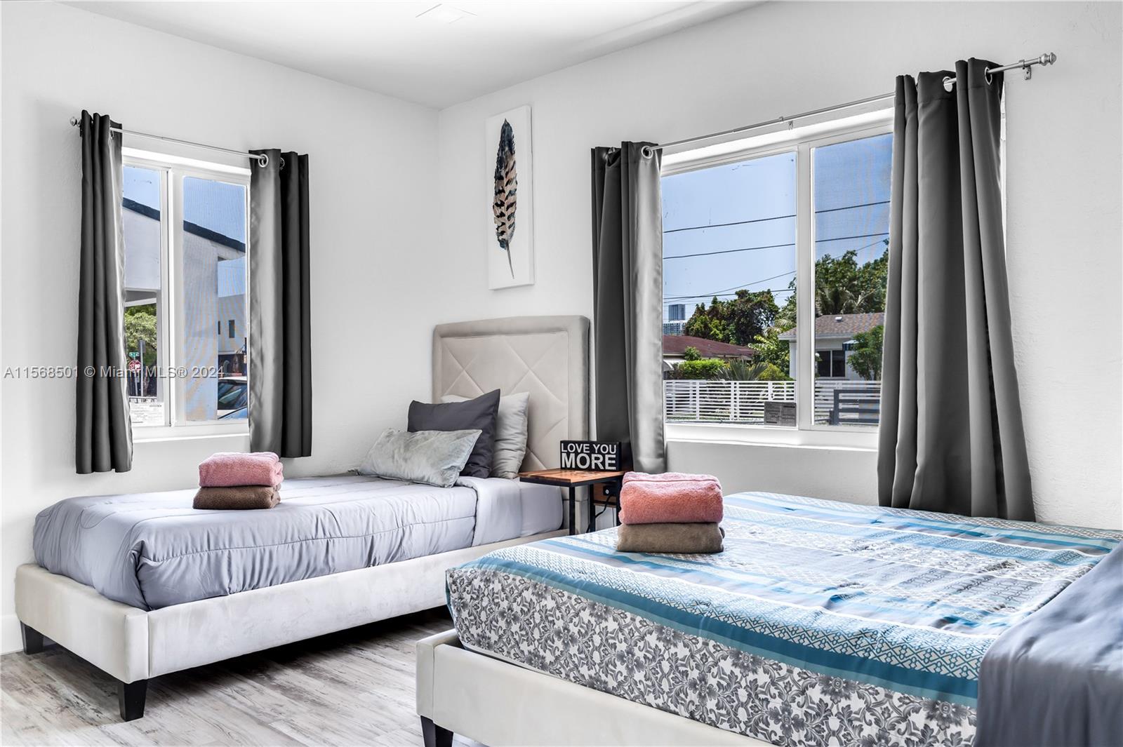 COLUMBIA PARK CORR PL - Residential