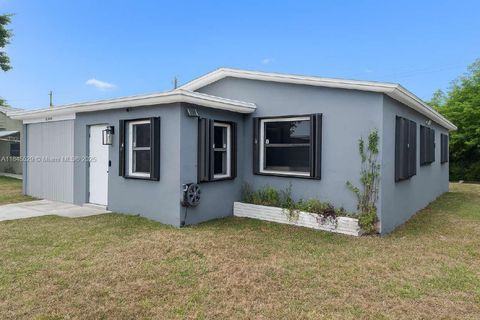 Photo of 2231 NW 9th Ct, Fort Lauderdale, FL 33311 (MLS # A11845529)