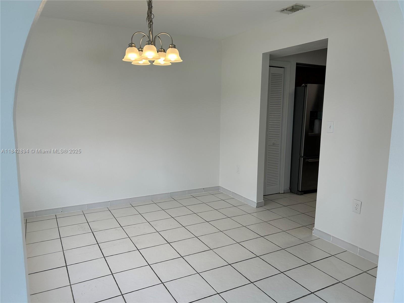 955 SW 87th Ct
