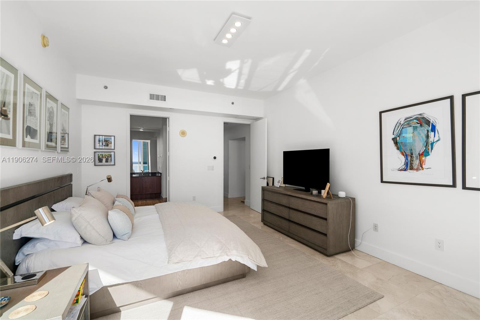 TRUMP TOWER II CONDO - Residential