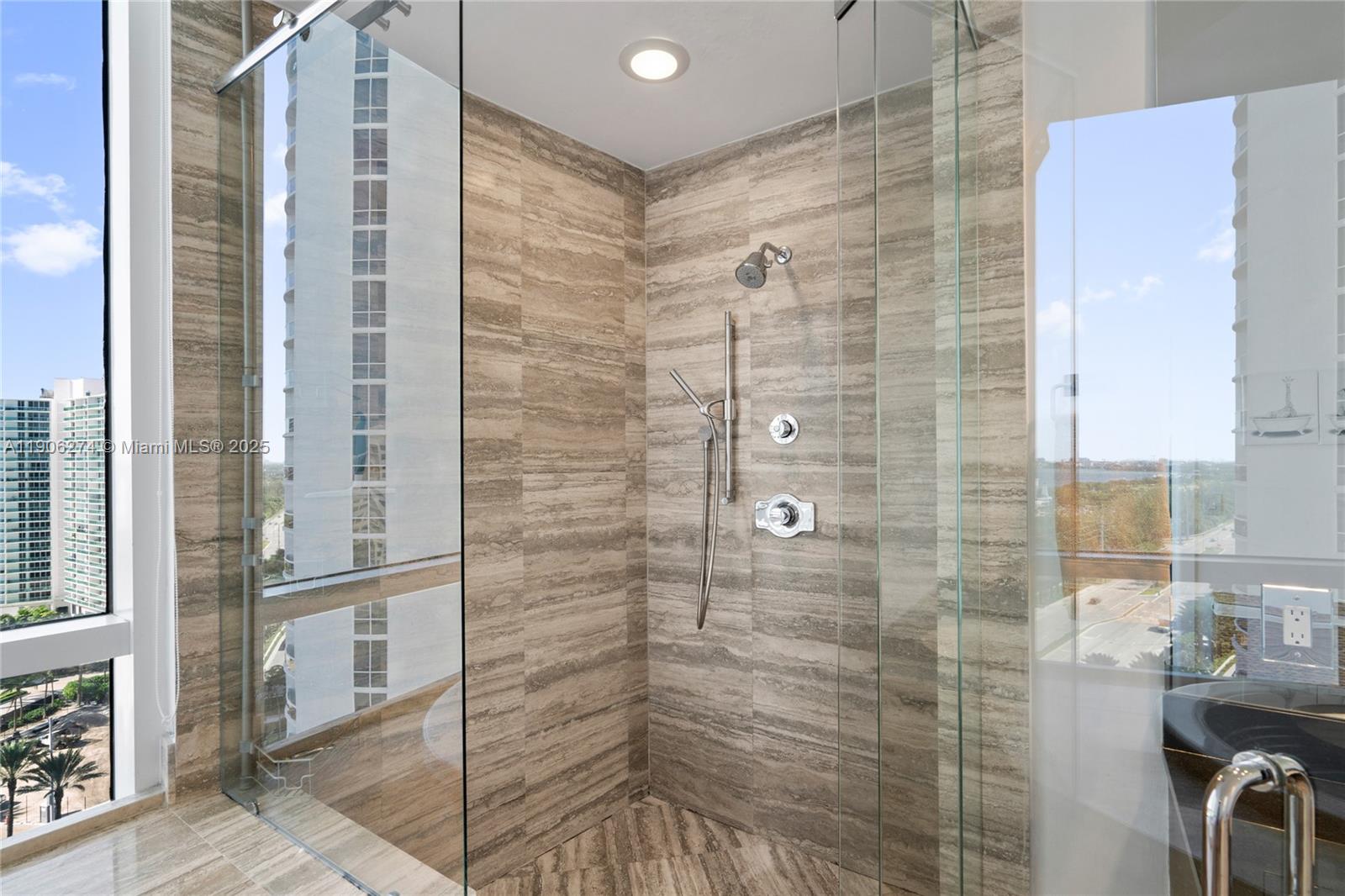 TRUMP TOWER II CONDO - Residential