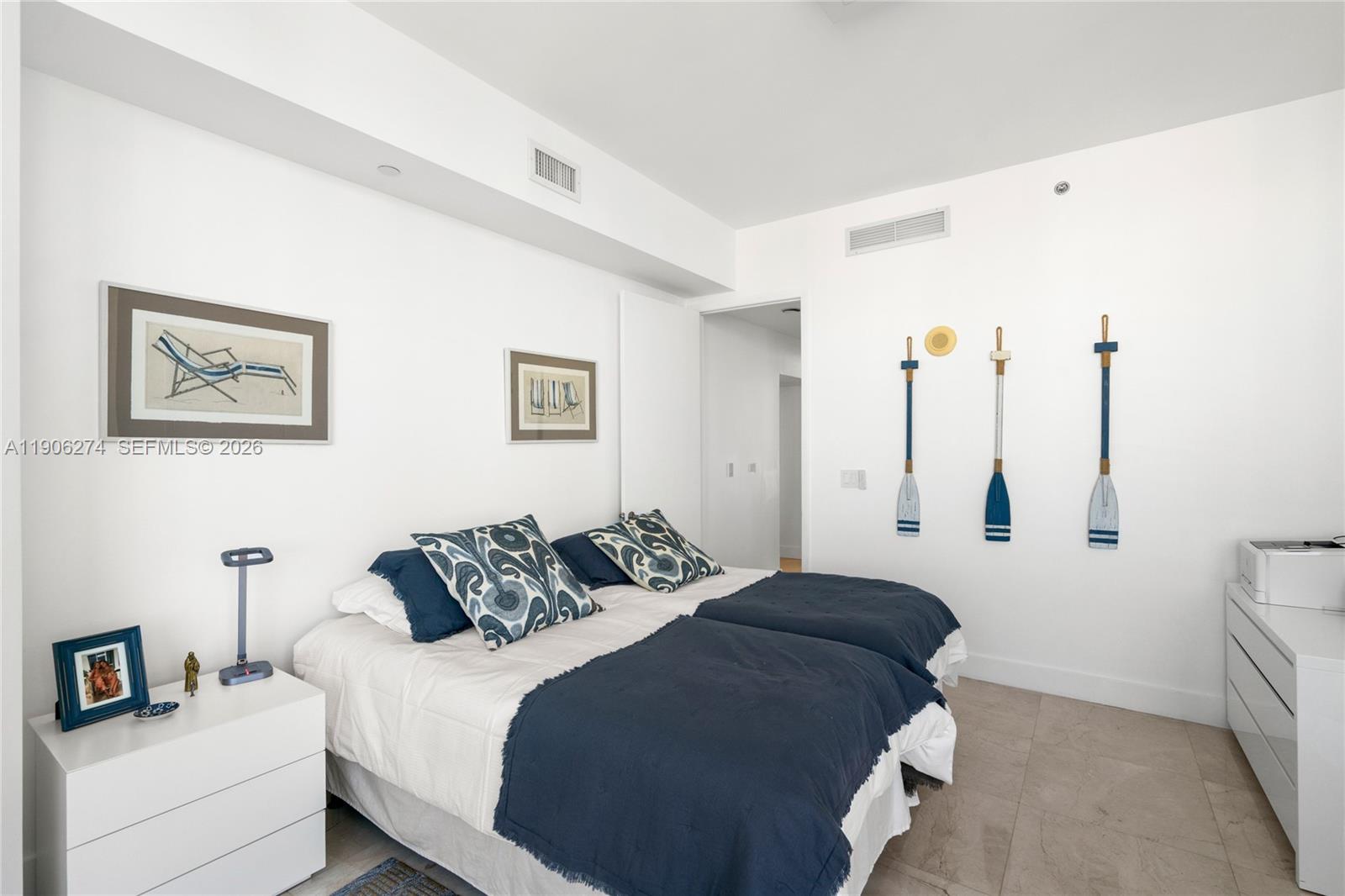 TRUMP TOWER II CONDO - Residential