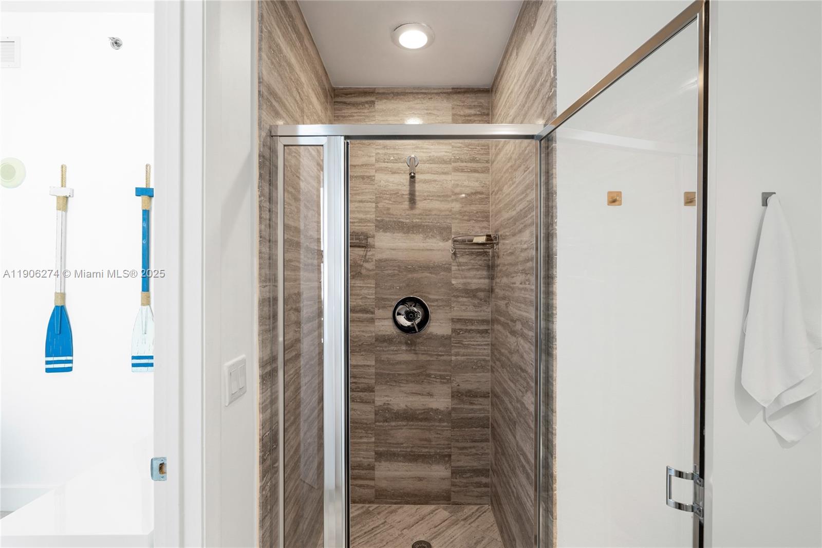 TRUMP TOWER II CONDO - Residential