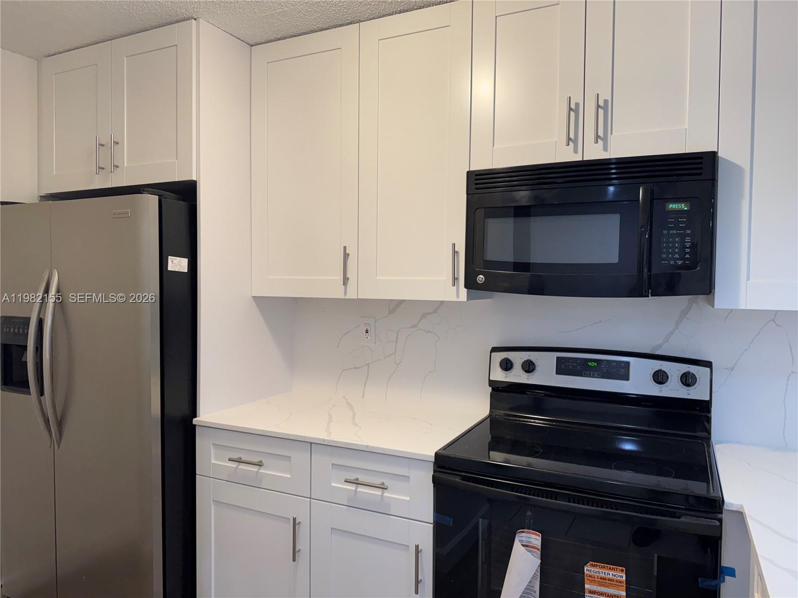 THE COURTS AT KENDALL - Residential Lease