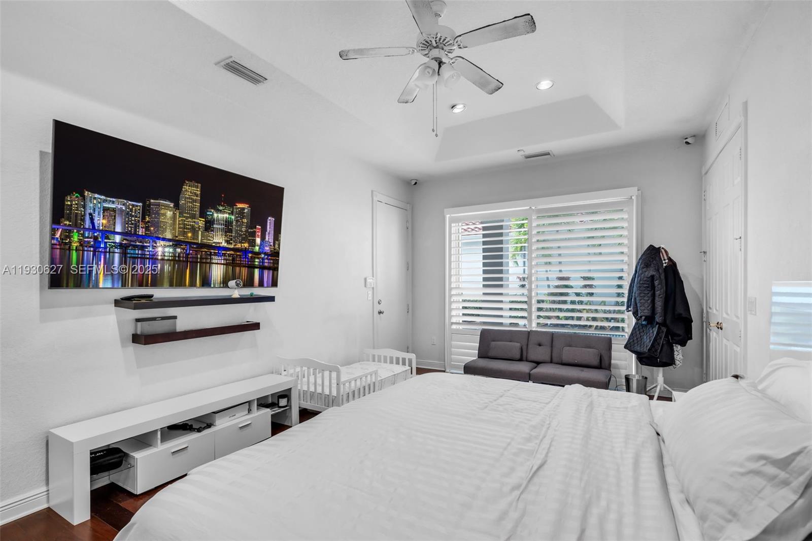 THREE ISLANDS 3RD SECTION - Residential