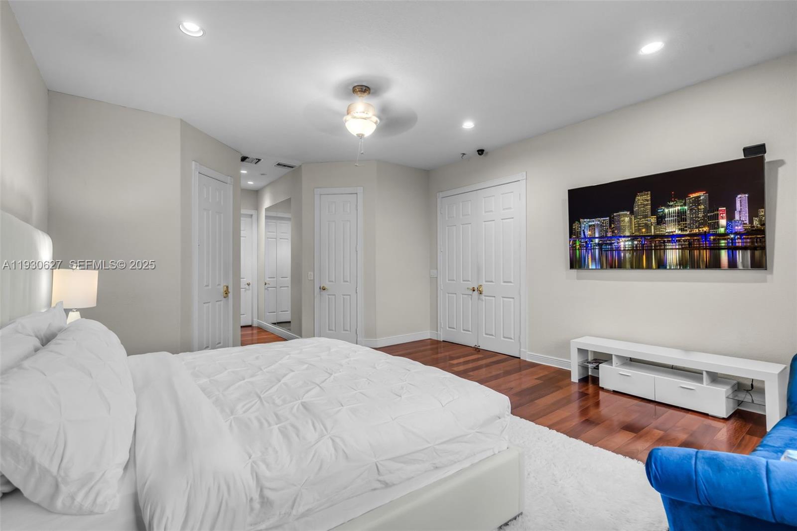 THREE ISLANDS 3RD SECTION - Residential