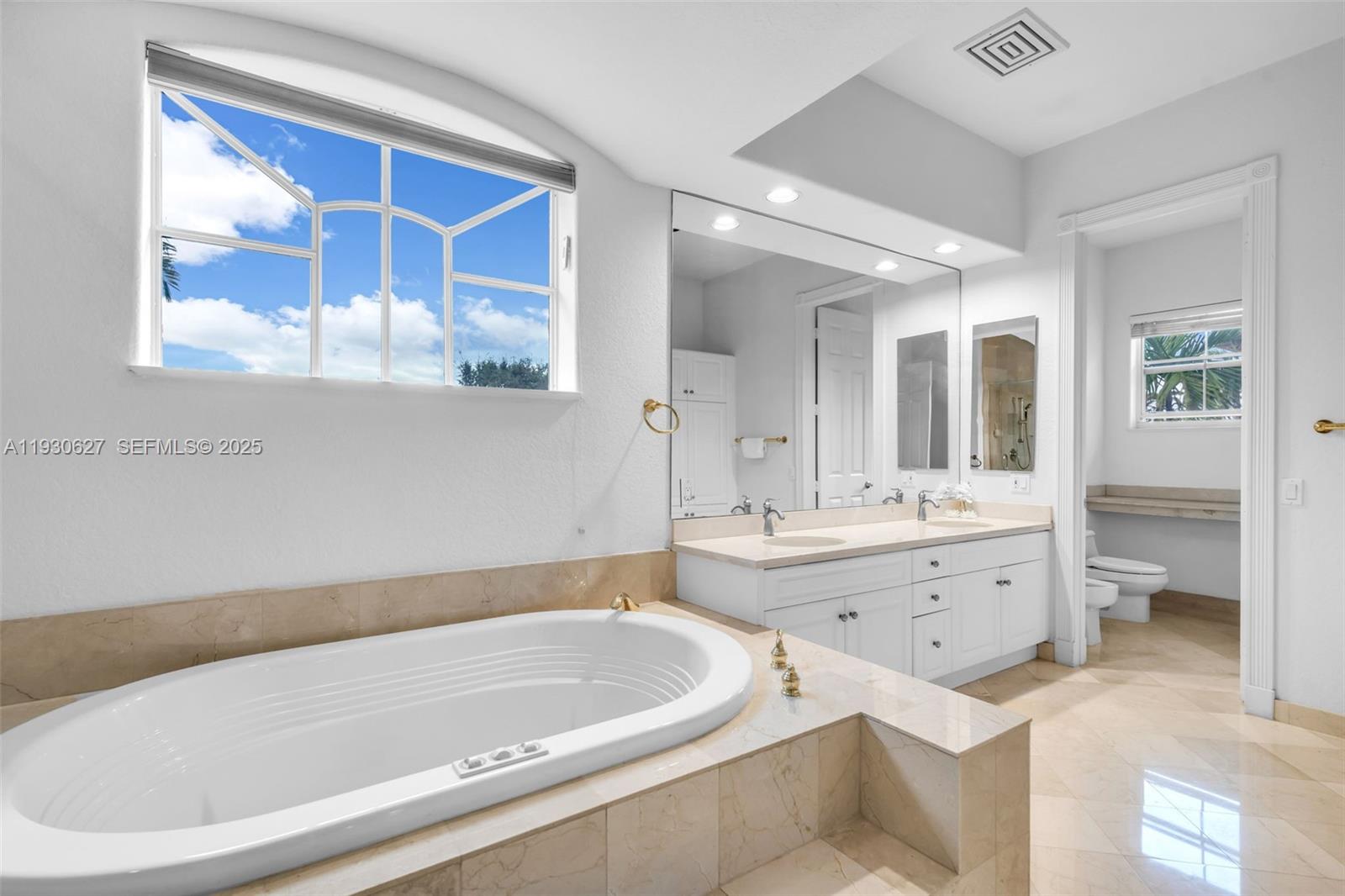 THREE ISLANDS 3RD SECTION - Residential