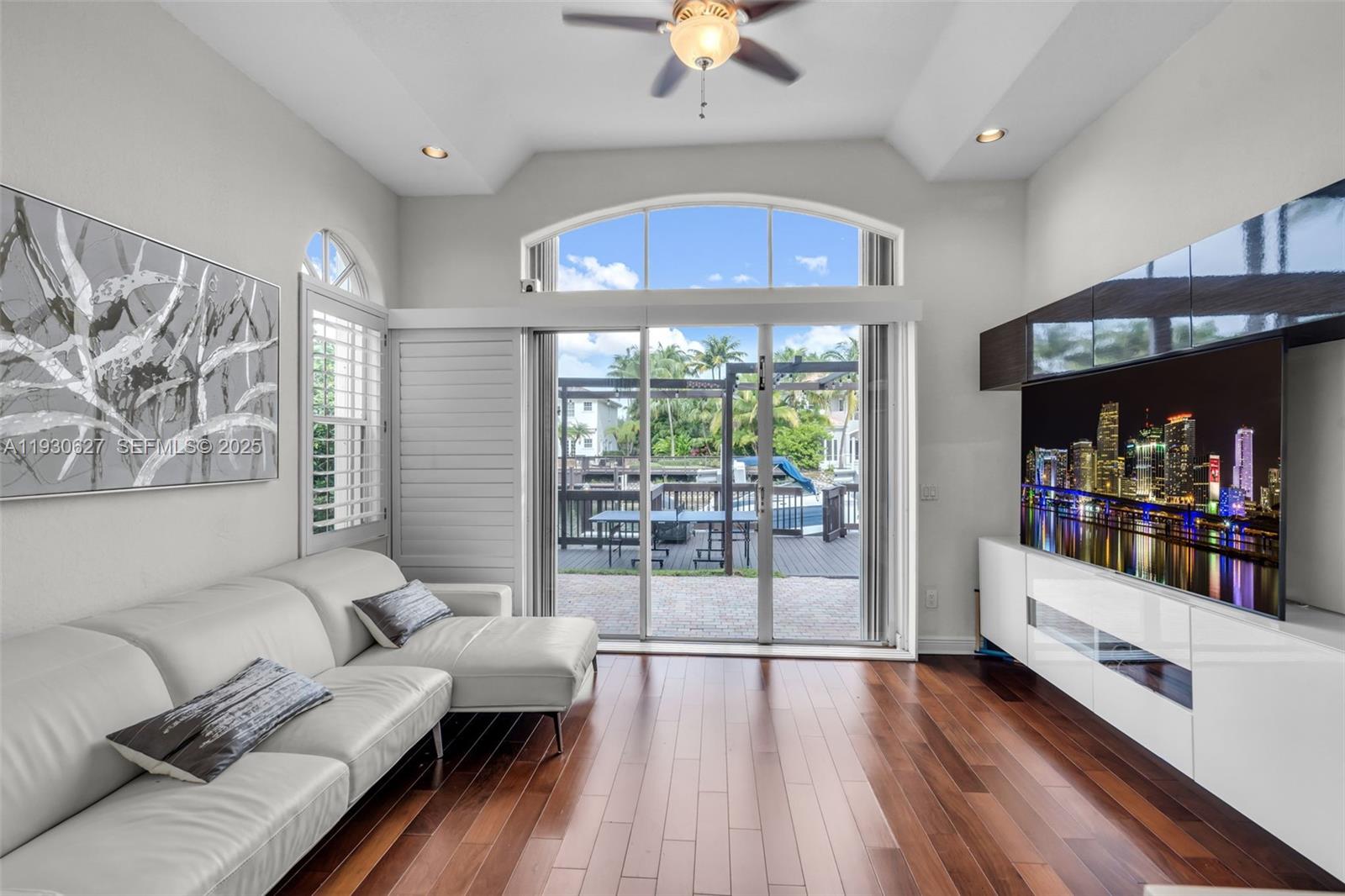 THREE ISLANDS 3RD SECTION - Residential