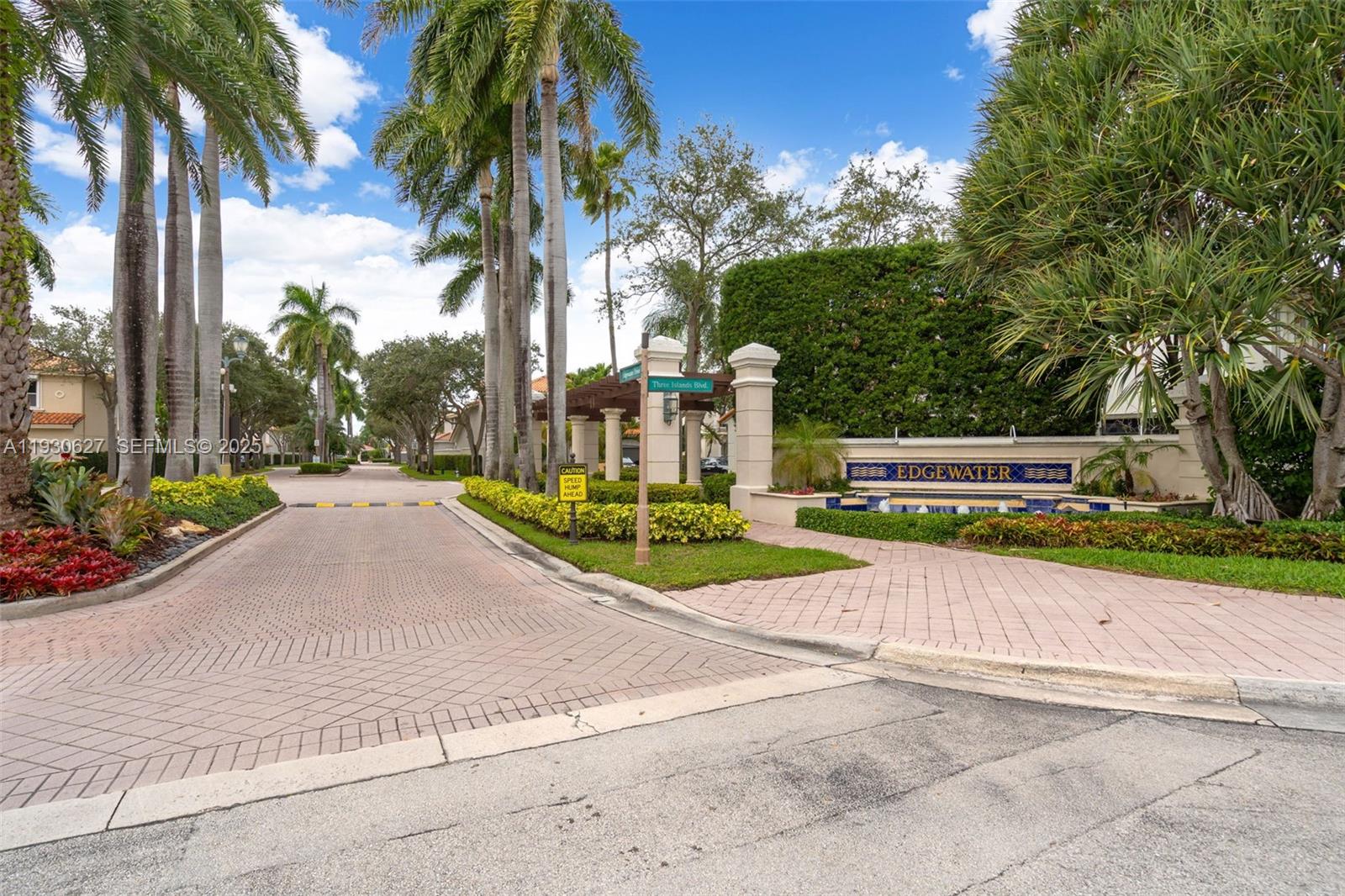 THREE ISLANDS 3RD SECTION - Residential