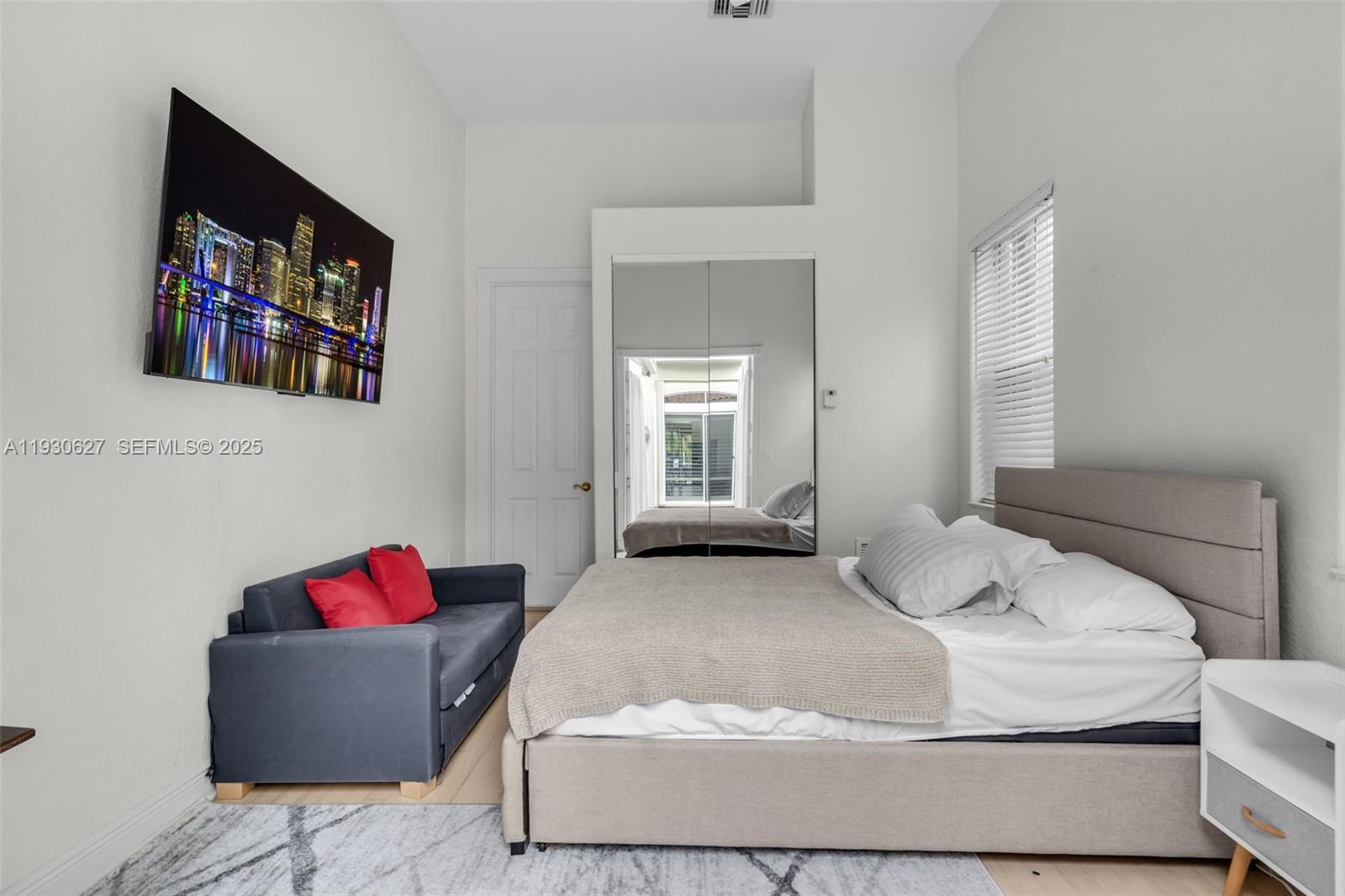 THREE ISLANDS 3RD SECTION - Residential