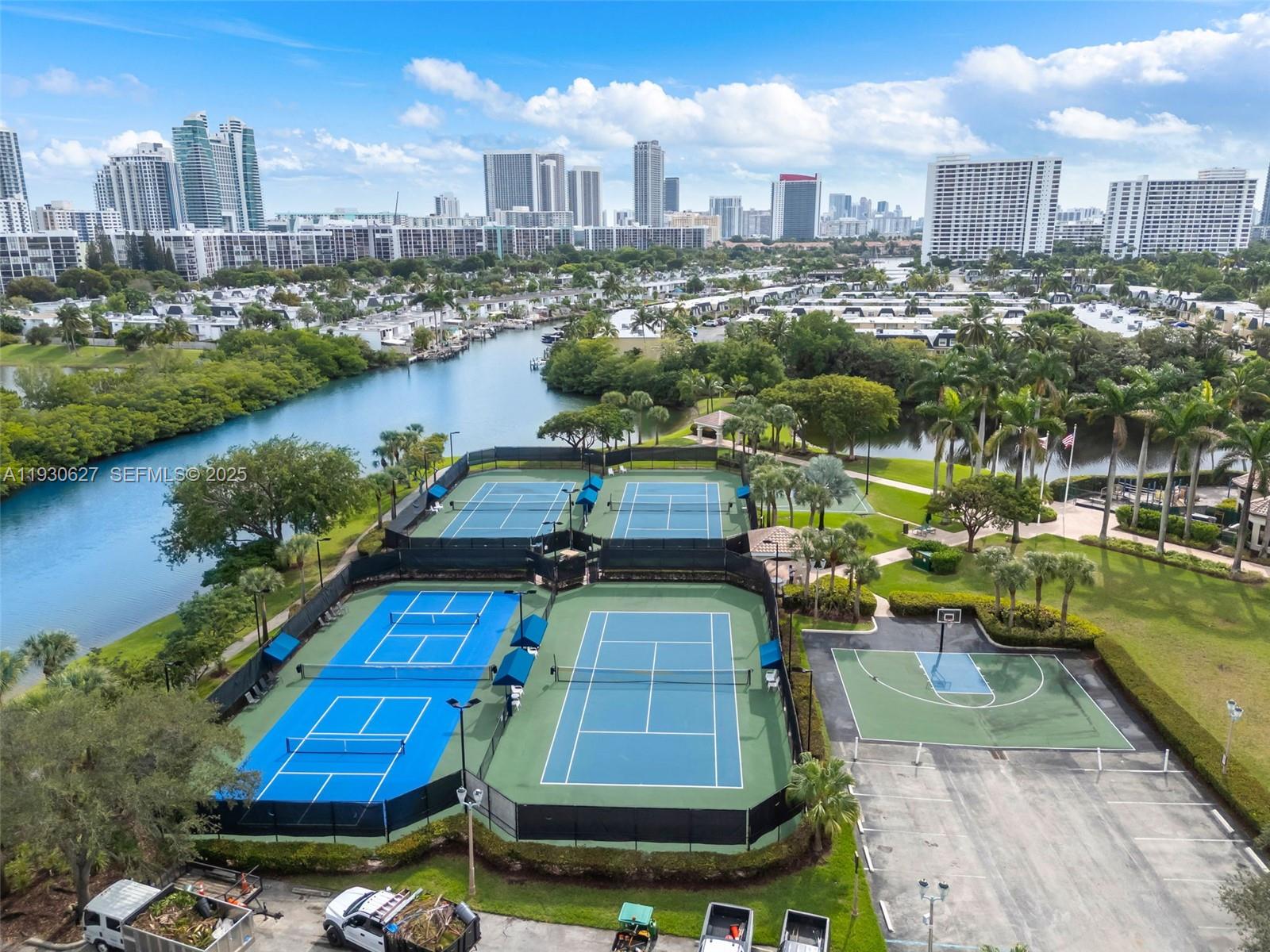 THREE ISLANDS 3RD SECTION - Residential