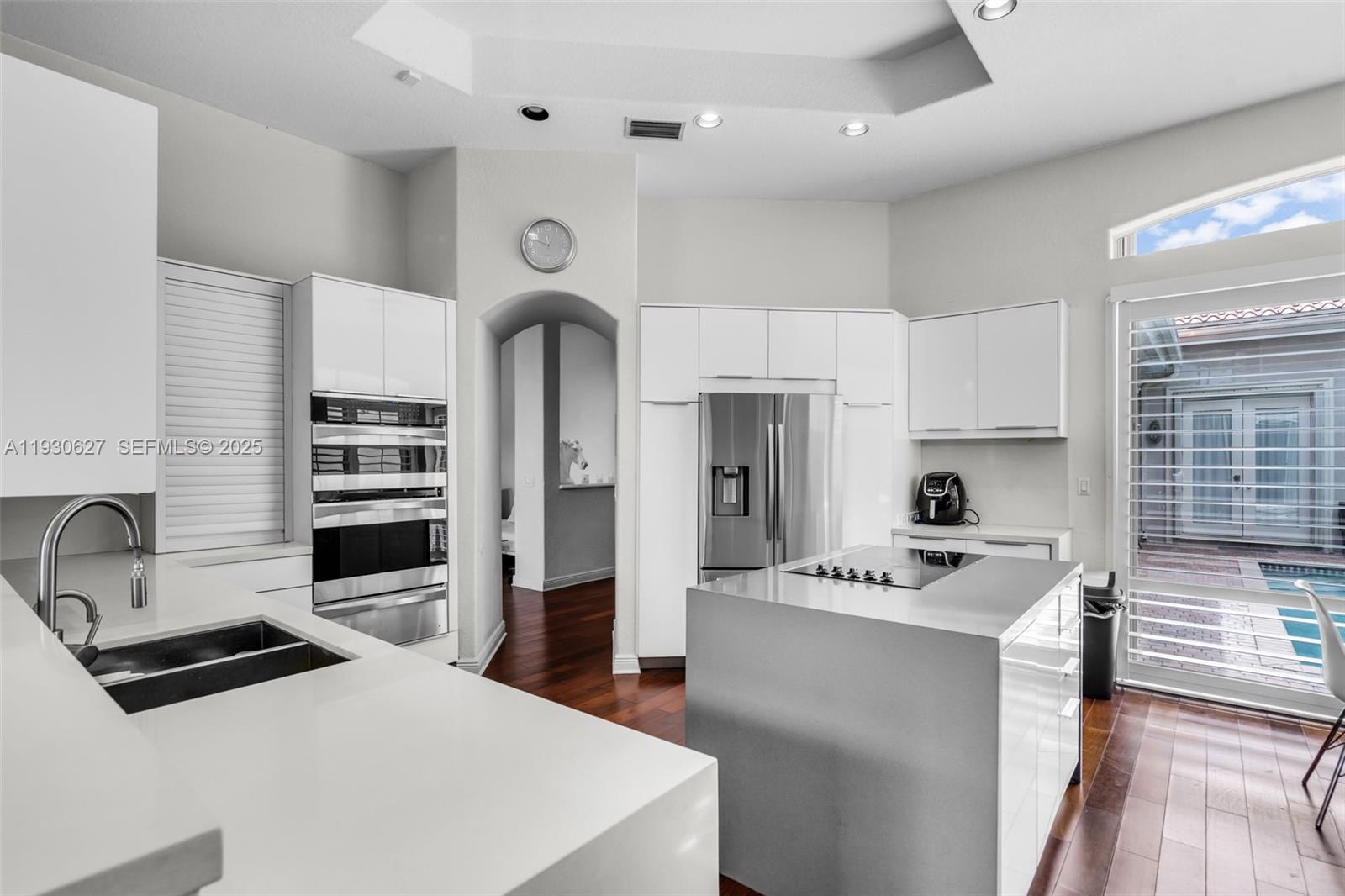 THREE ISLANDS 3RD SECTION - Residential