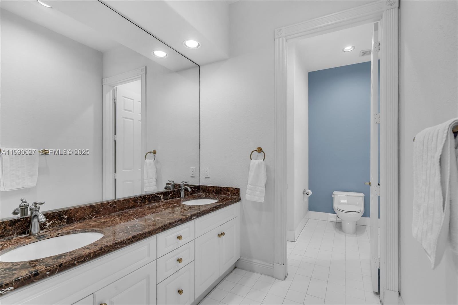 THREE ISLANDS 3RD SECTION - Residential