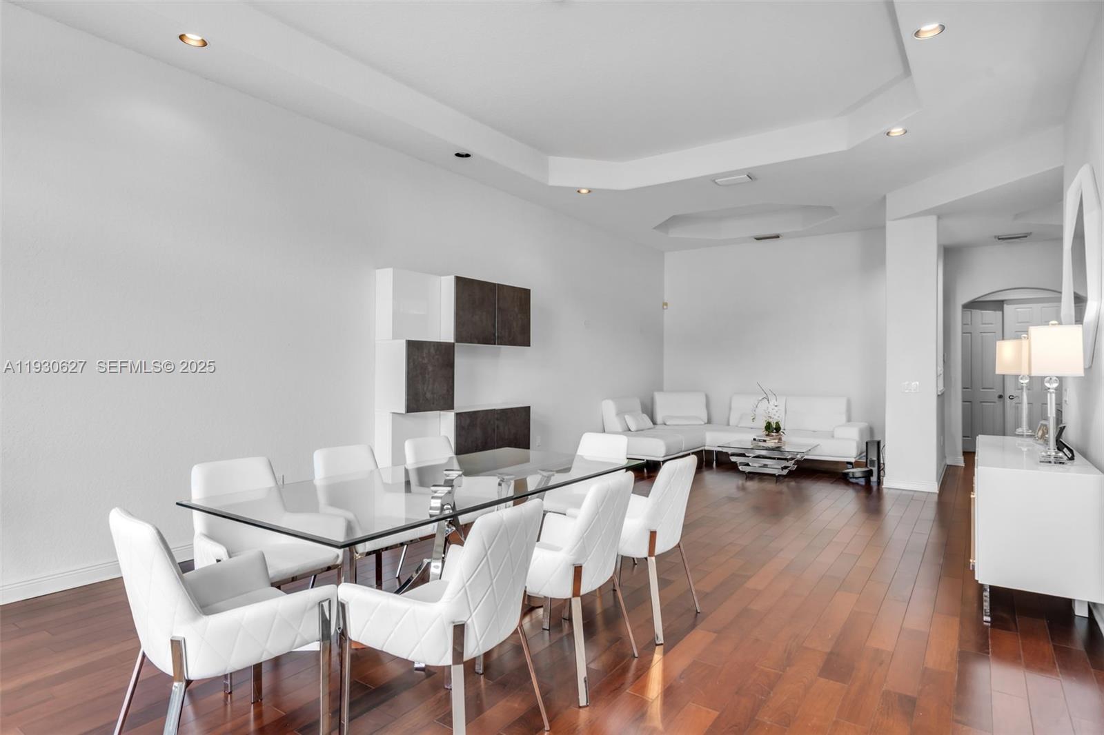 THREE ISLANDS 3RD SECTION - Residential