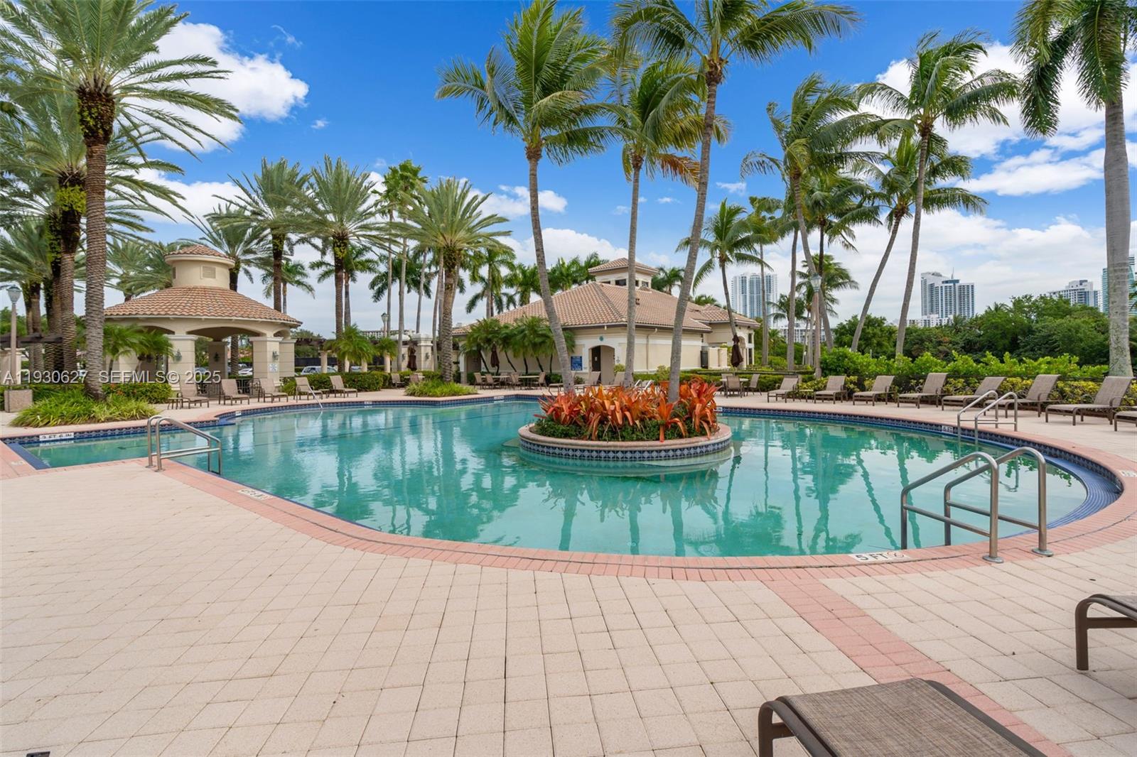 THREE ISLANDS 3RD SECTION - Residential