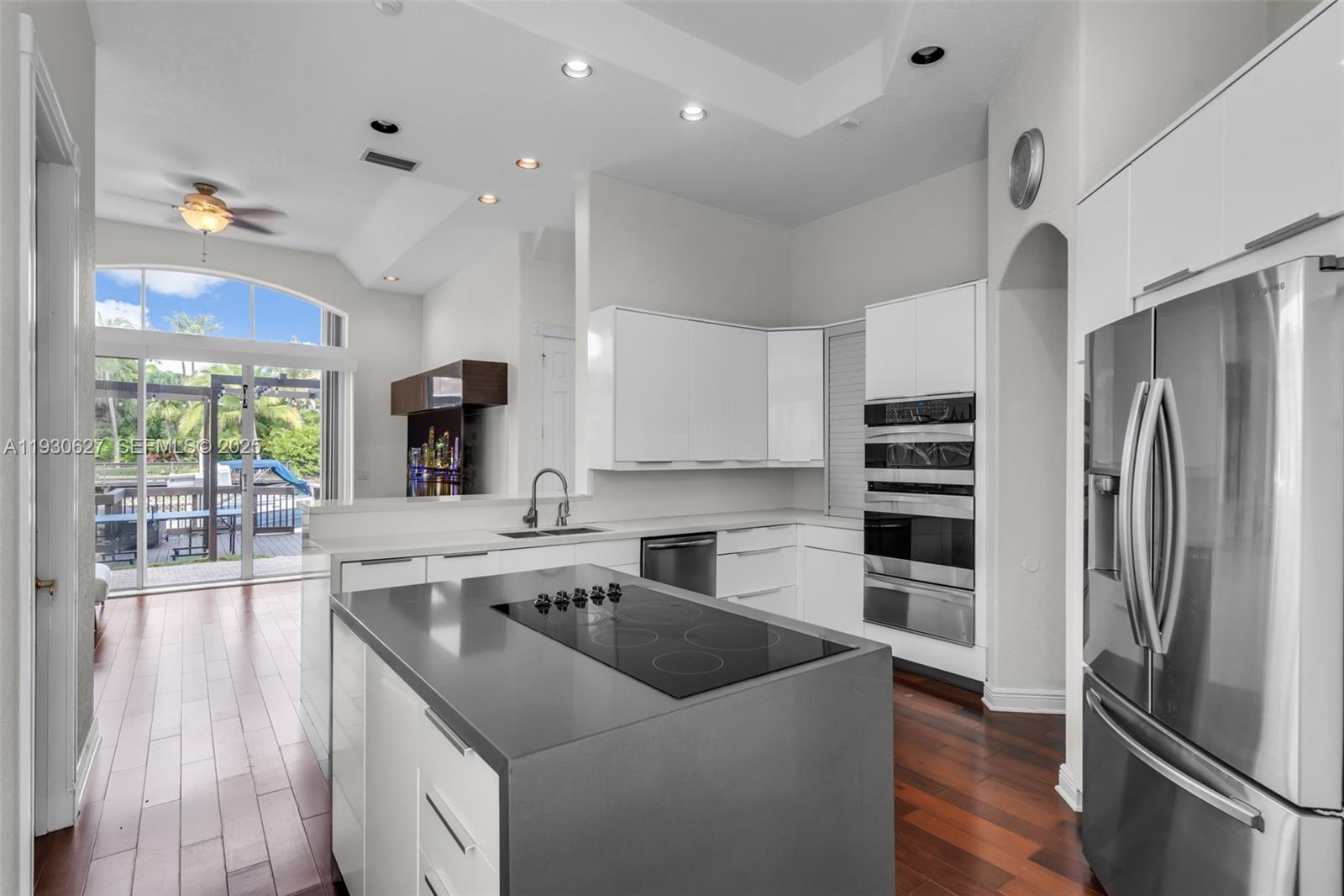 THREE ISLANDS 3RD SECTION - Residential