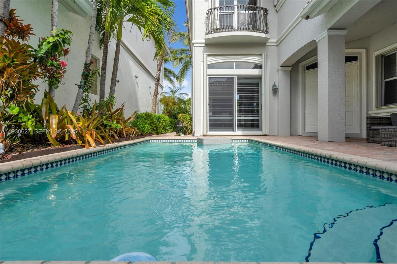 THREE ISLANDS 3RD SECTION - Residential