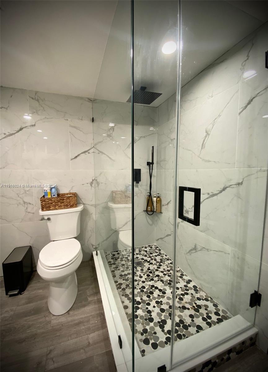 ORIOLE ESTATES SEC 6 - Residential