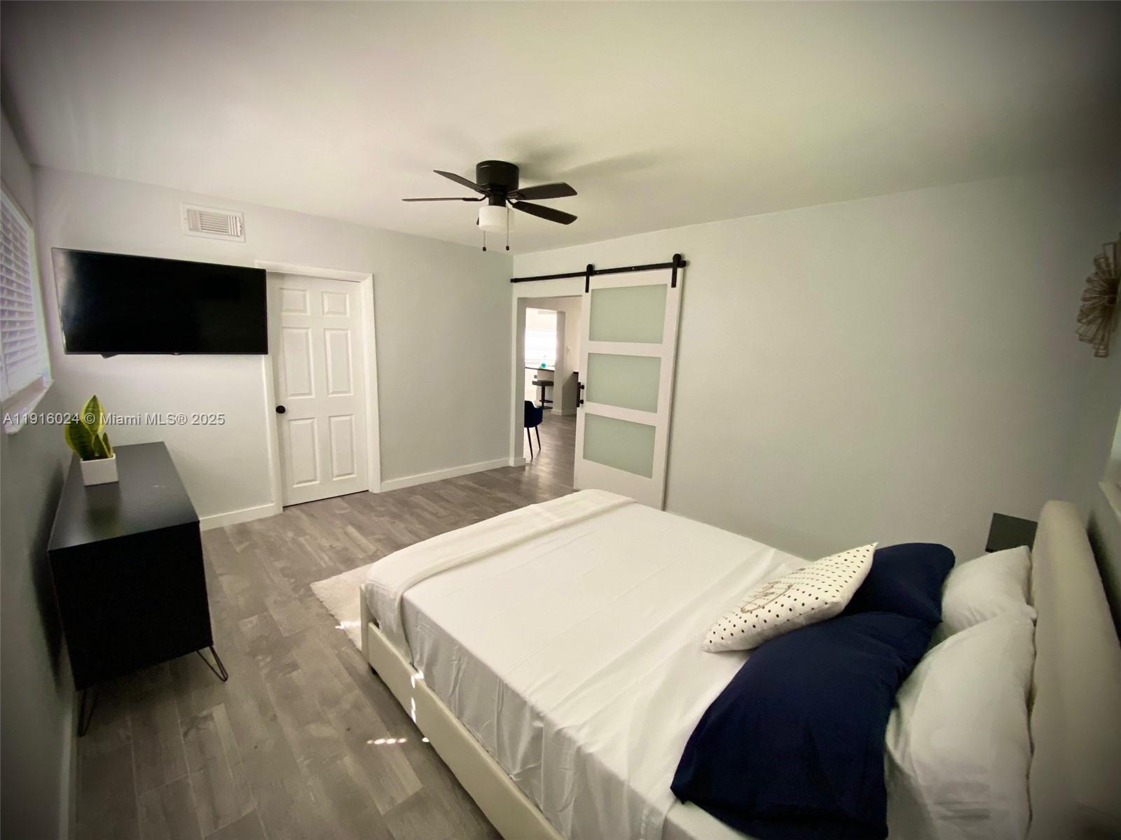 ORIOLE ESTATES SEC 6 - Residential