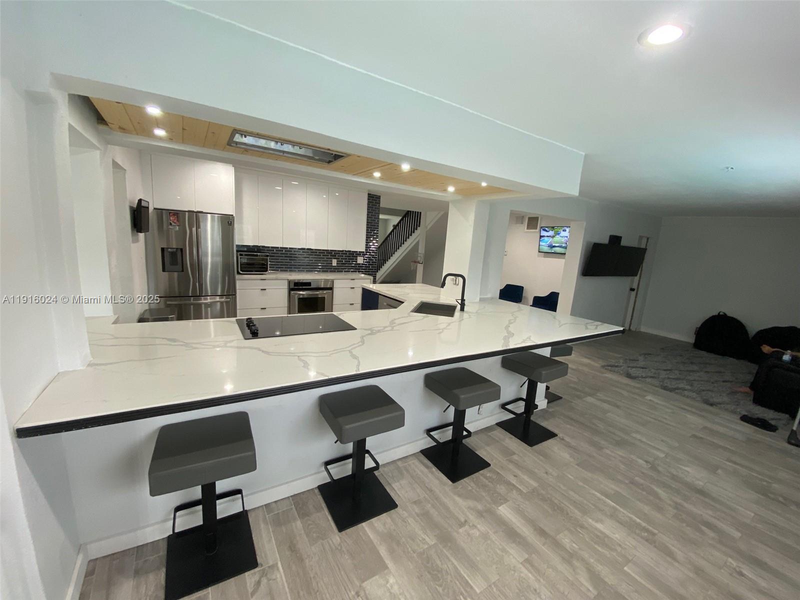 ORIOLE ESTATES SEC 6 - Residential