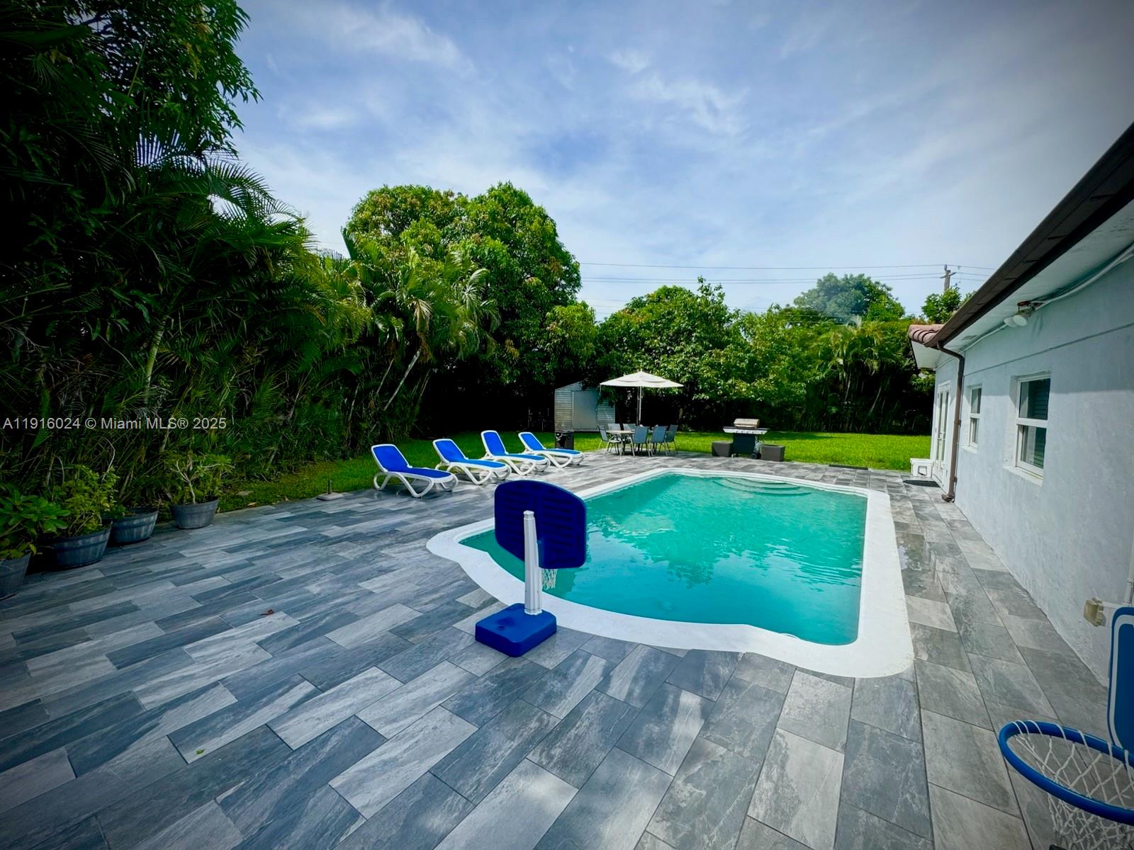 ORIOLE ESTATES SEC 6 - Residential