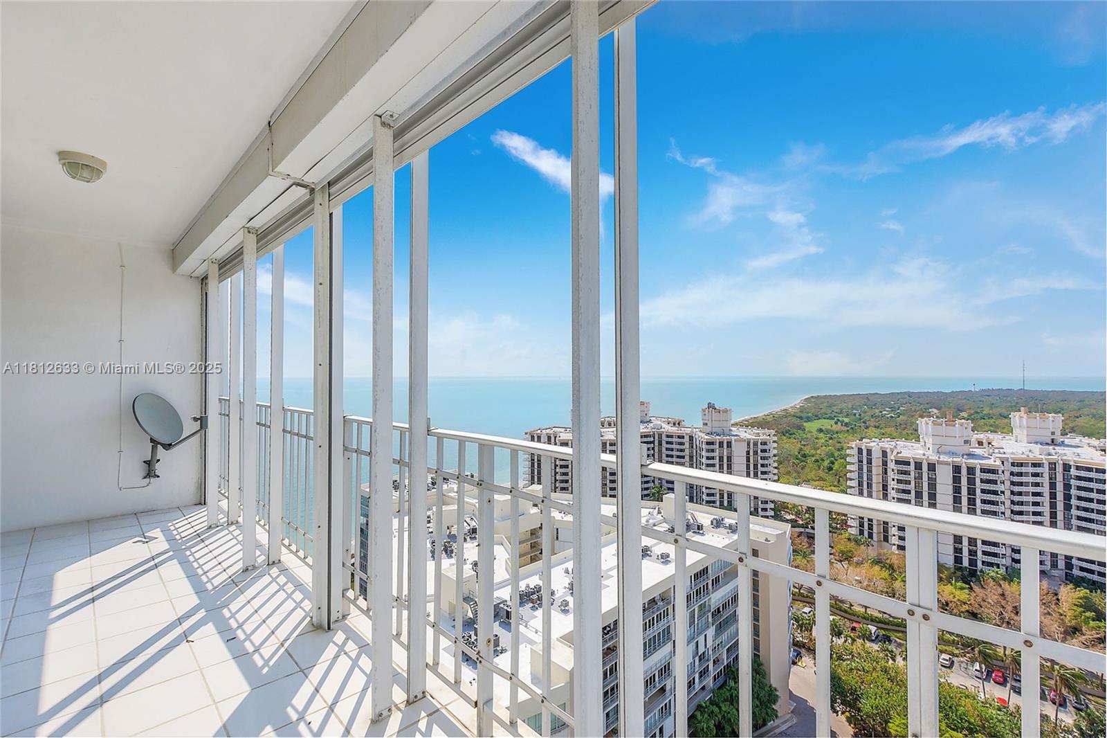 CASA DEL MAR CONDO - Residential Lease