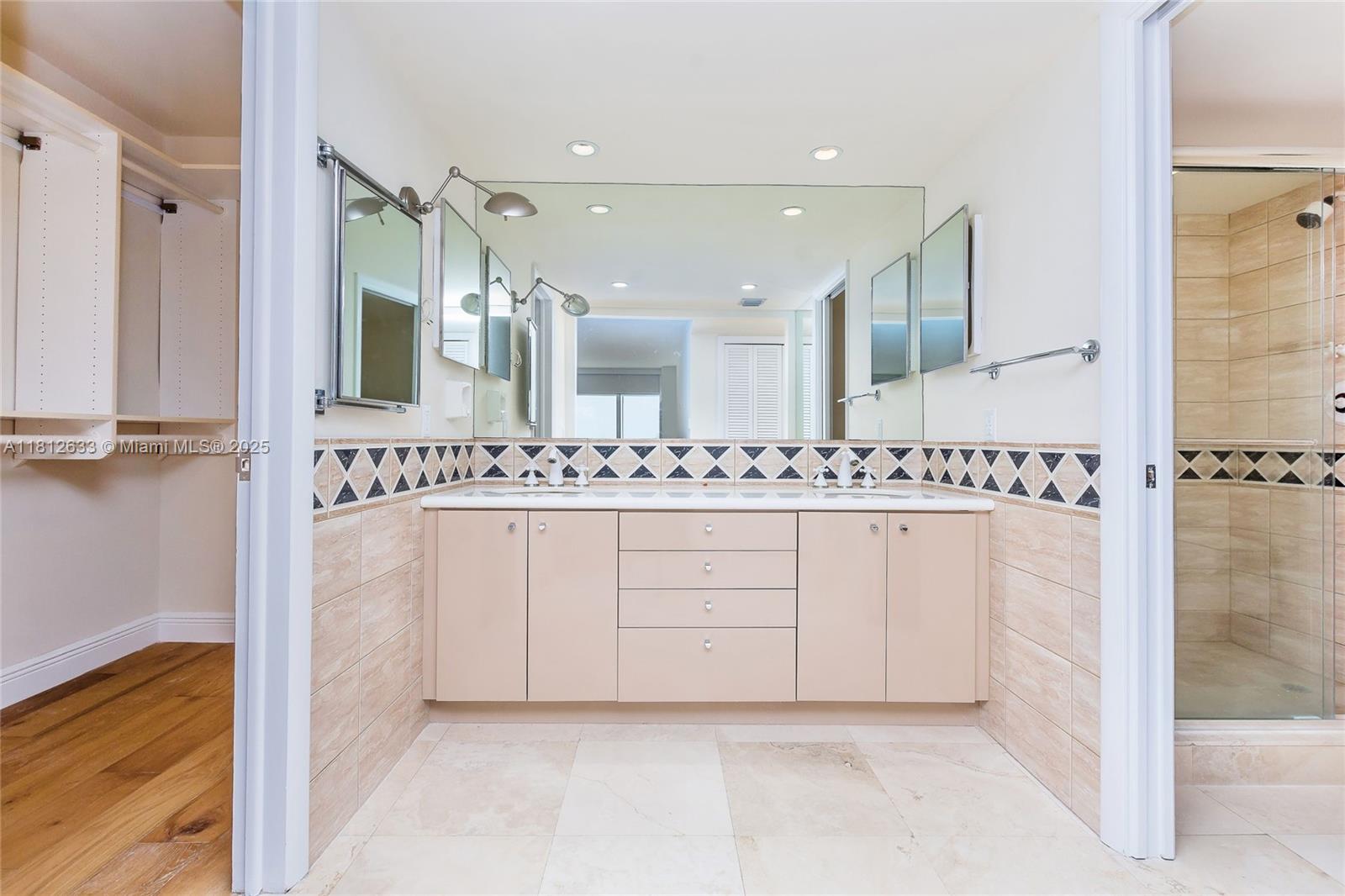 CASA DEL MAR CONDO - Residential Lease