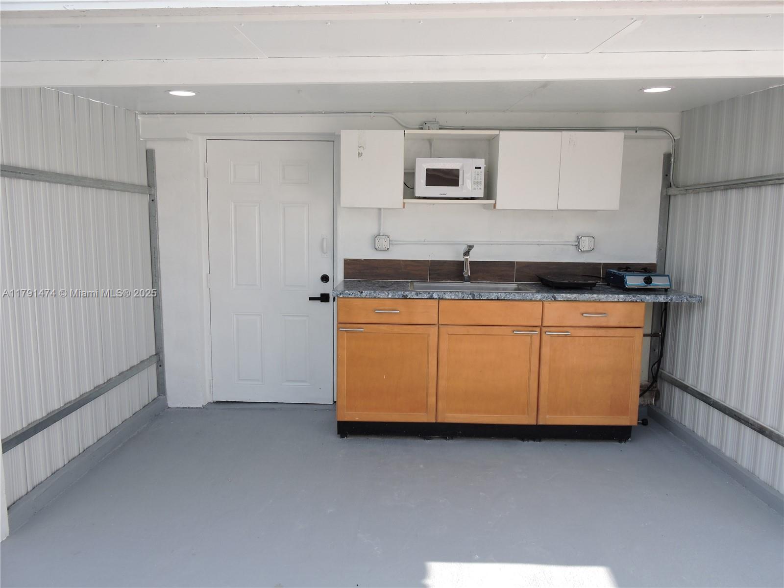 Rental Property at Address Not Disclosed, Hialeah, Miami-Dade County, Florida - Bedrooms: 1 
Bathrooms: 1  - $1,300 MO.