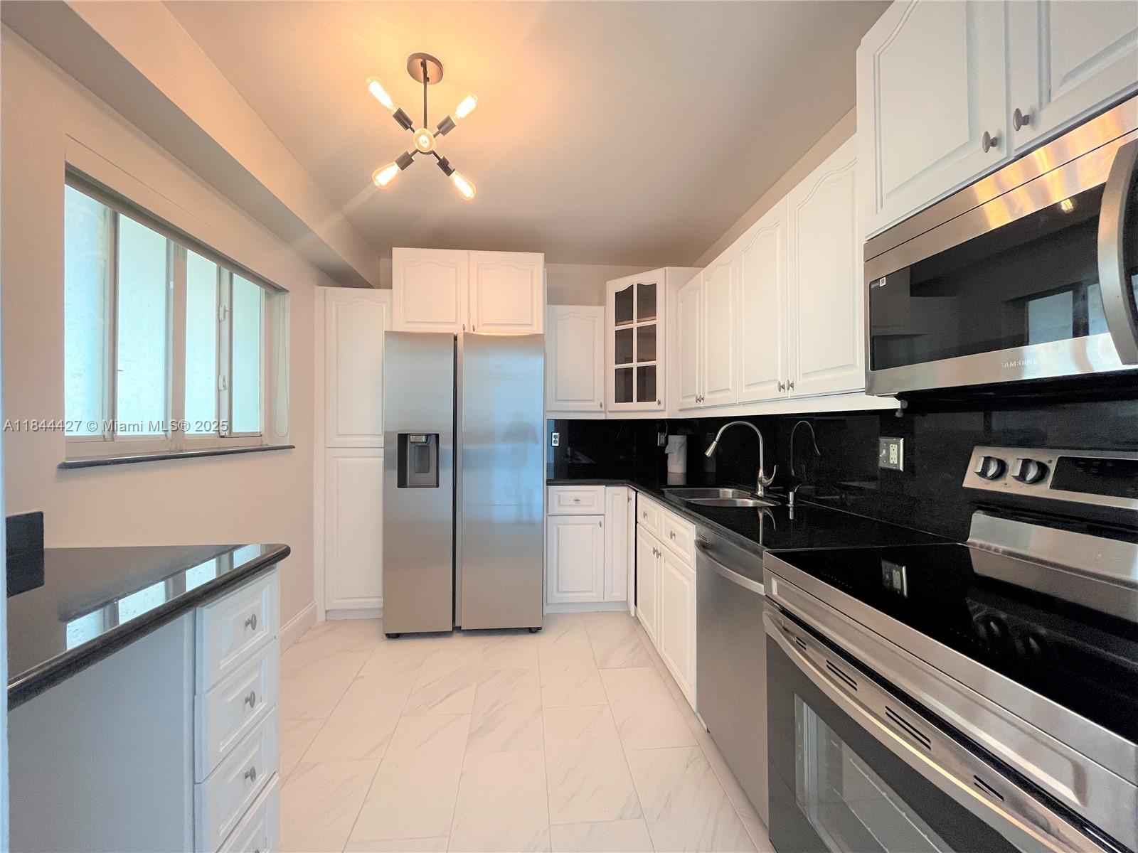 8888 Collins Ave 308