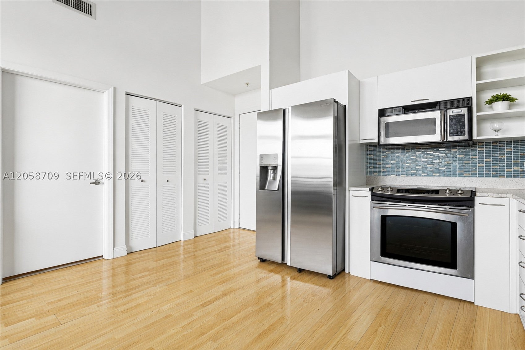 133 NE 2nd Ave 3617