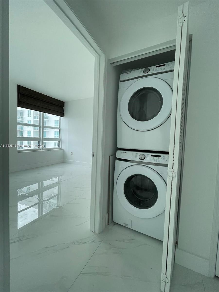 950 Brickell Bay Dr 3905