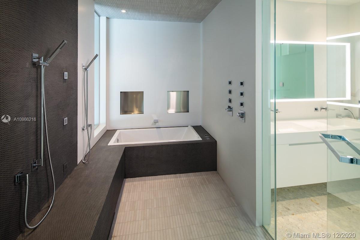 HOLIDAY COLONY - Residential