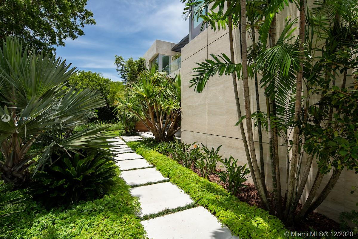 HOLIDAY COLONY - Residential