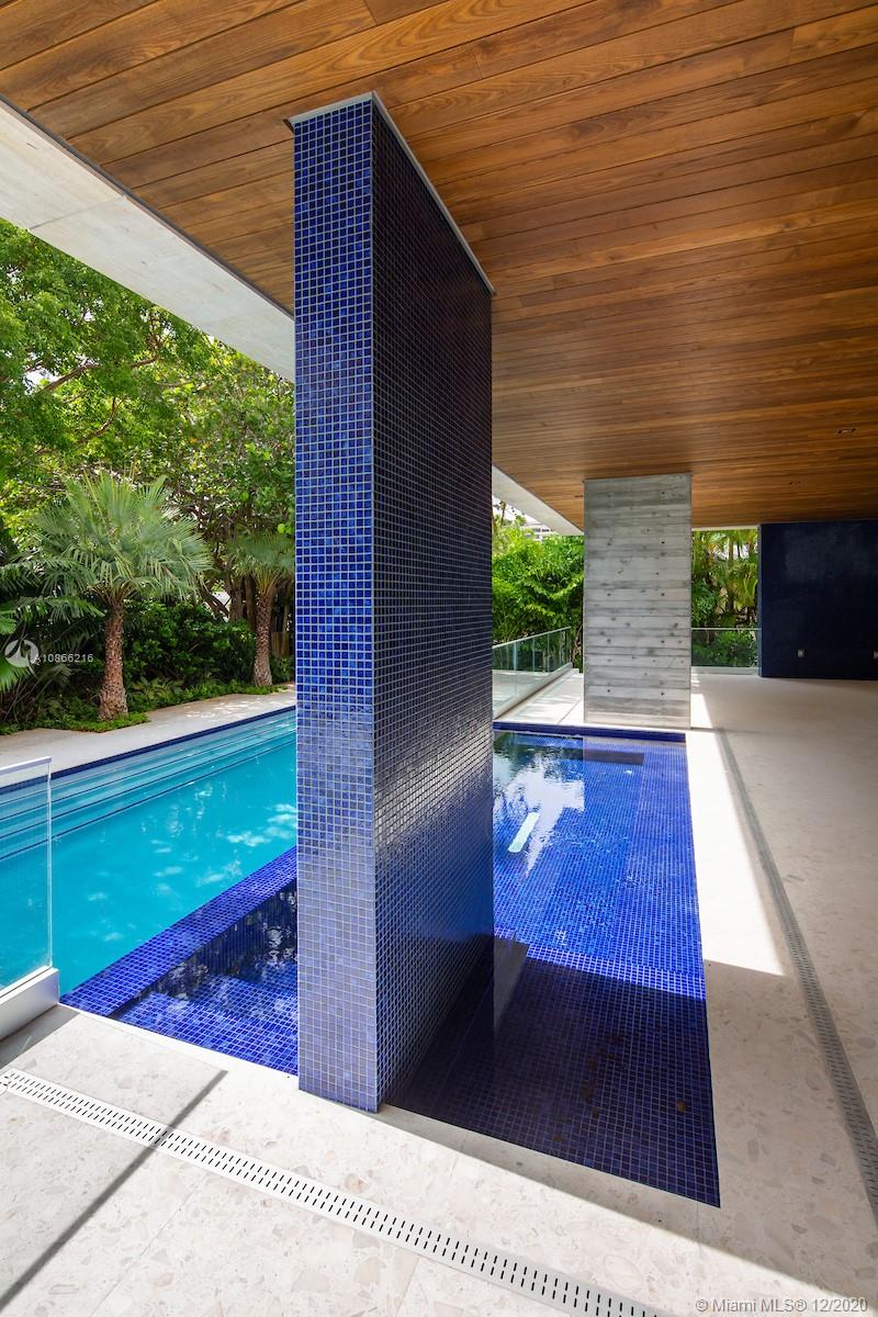 HOLIDAY COLONY - Residential