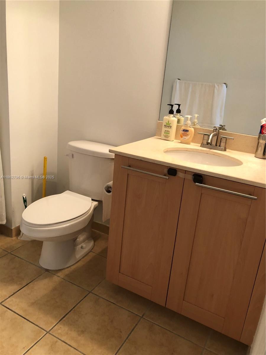 NURIVER LANDING CONDO - Residential