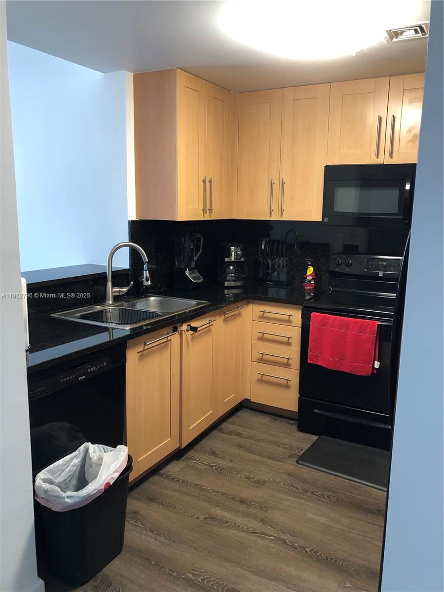 NURIVER LANDING CONDO - Residential