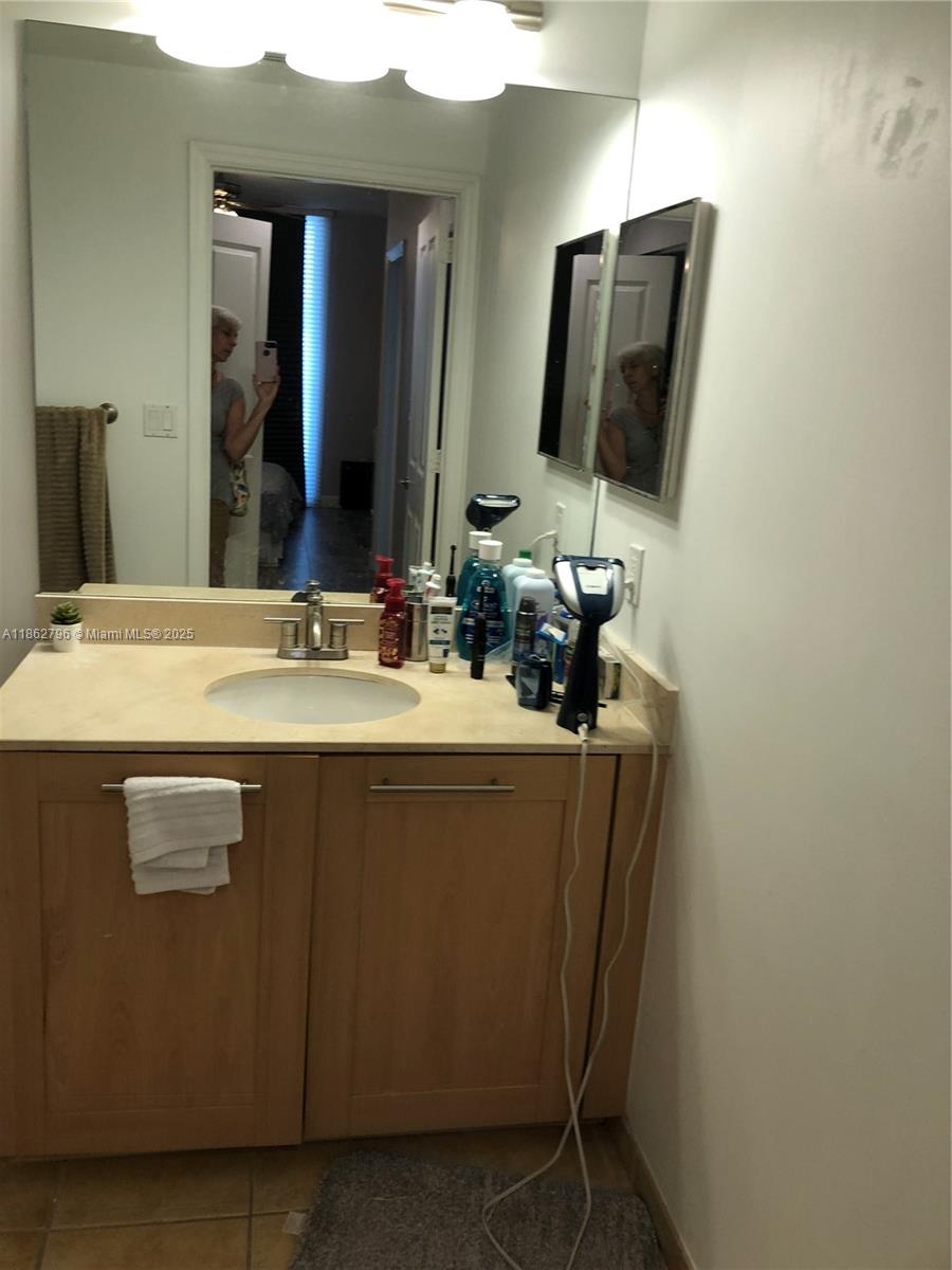 NURIVER LANDING CONDO - Residential