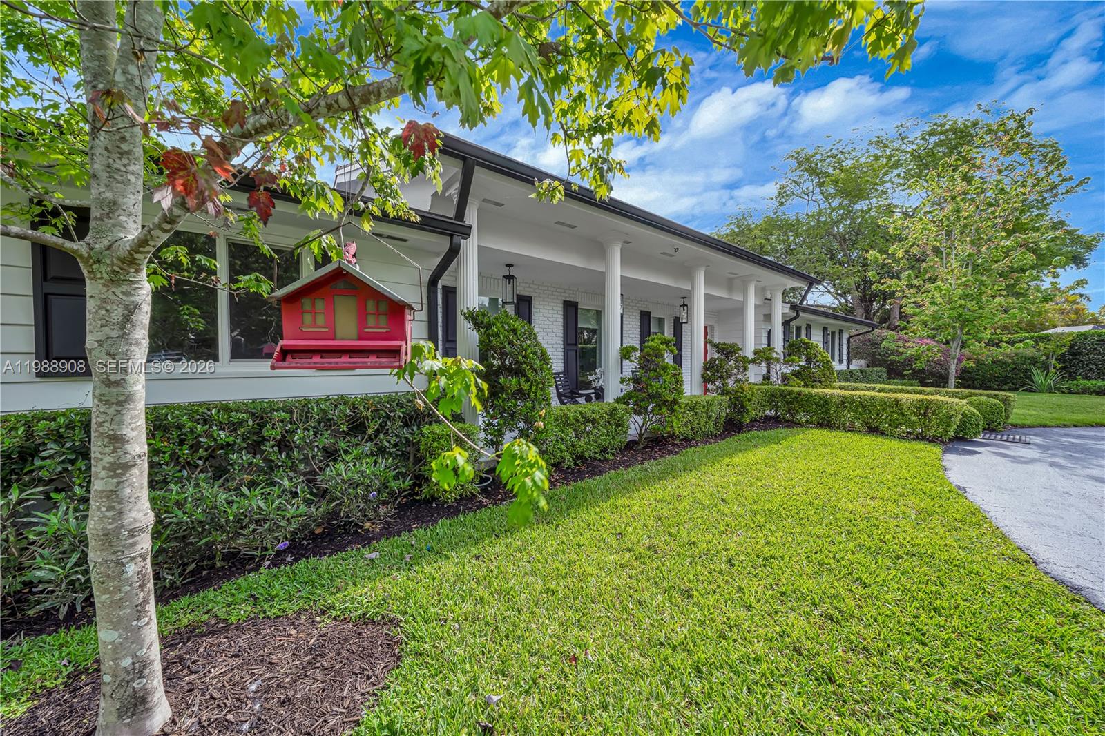 THOUSAND PINES - Residential