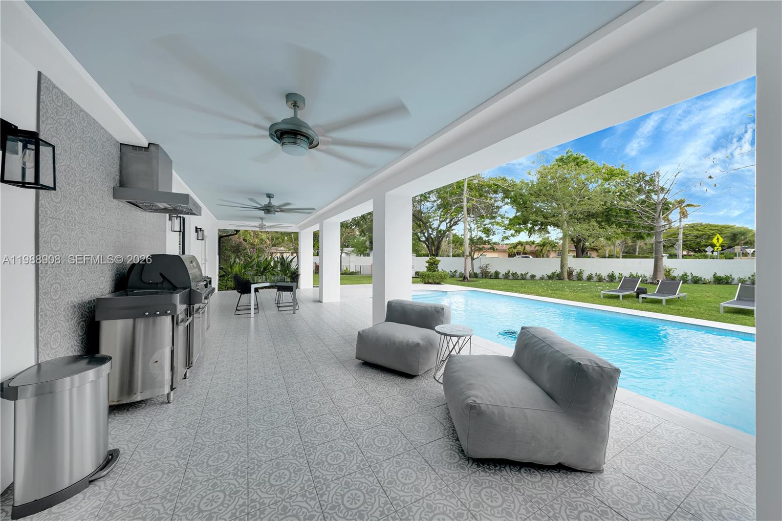 THOUSAND PINES - Residential