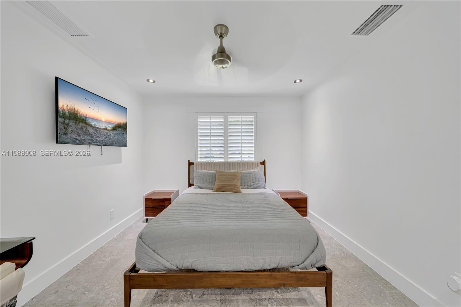 THOUSAND PINES - Residential