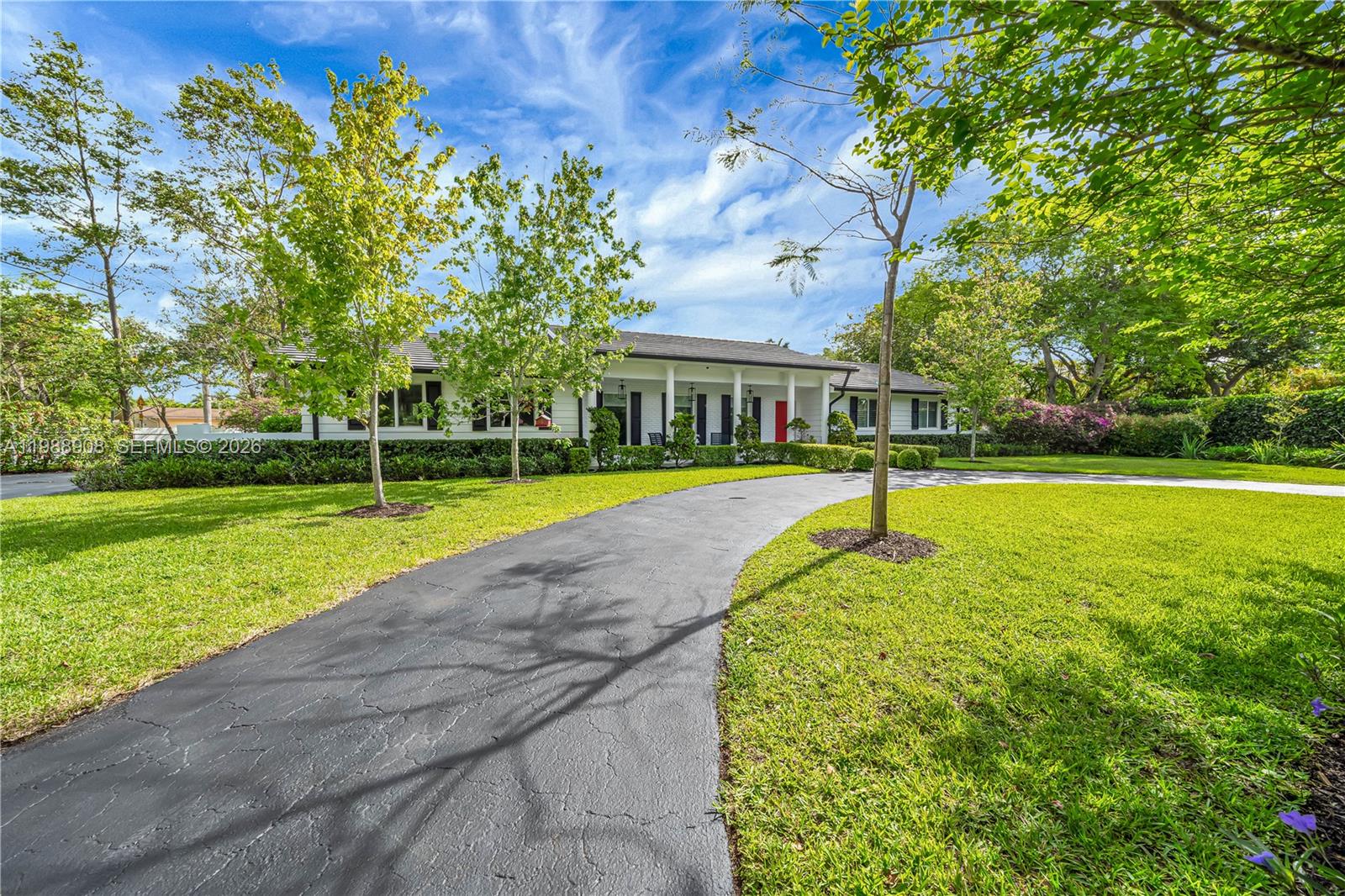 THOUSAND PINES - Residential