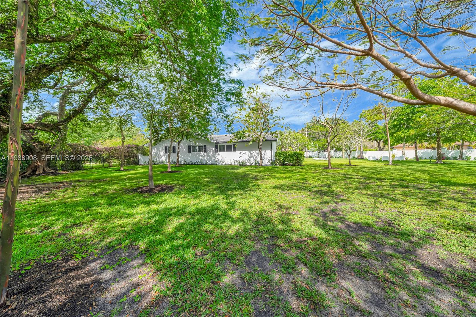 THOUSAND PINES - Residential